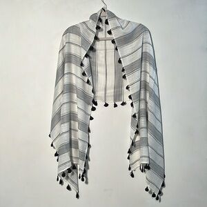 VIVANTE BY VSA Boho White Black and Grey Stripe Tassel Edged 72" X 21" Scarf